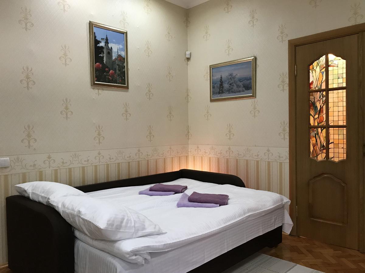 Large Apartment In The City Center Μουκάτσεβο Εξωτερικό φωτογραφία