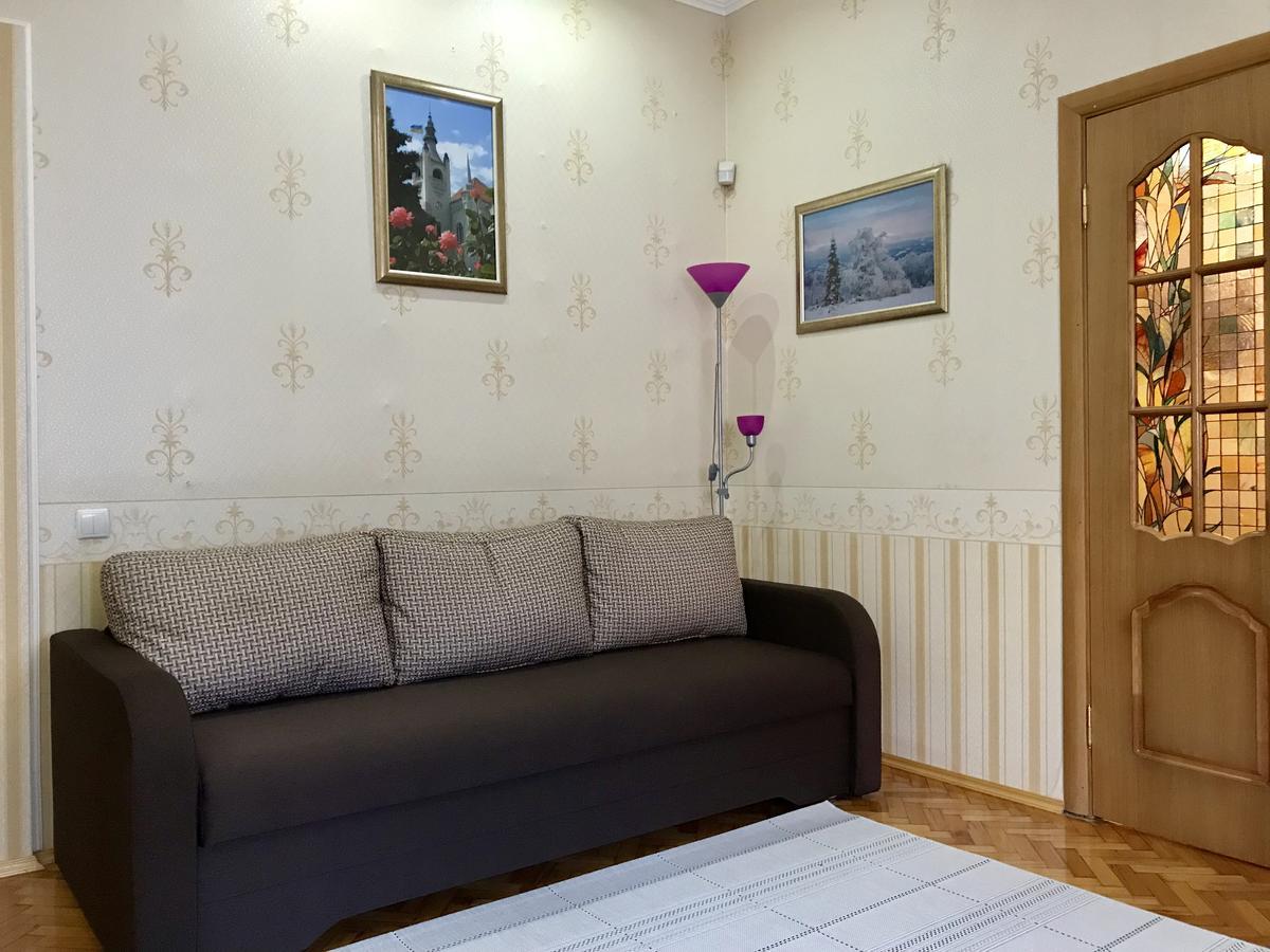 Large Apartment In The City Center Μουκάτσεβο Εξωτερικό φωτογραφία