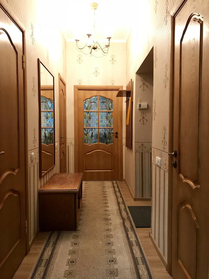 Large Apartment In The City Center Μουκάτσεβο Εξωτερικό φωτογραφία